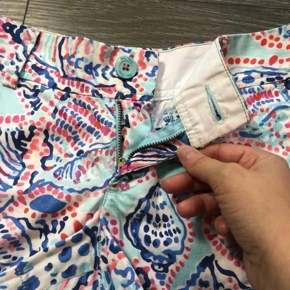 Lilly Pulitzer The Walsh Shorts Shell Me About It Size 2 - Picture 6 of 11